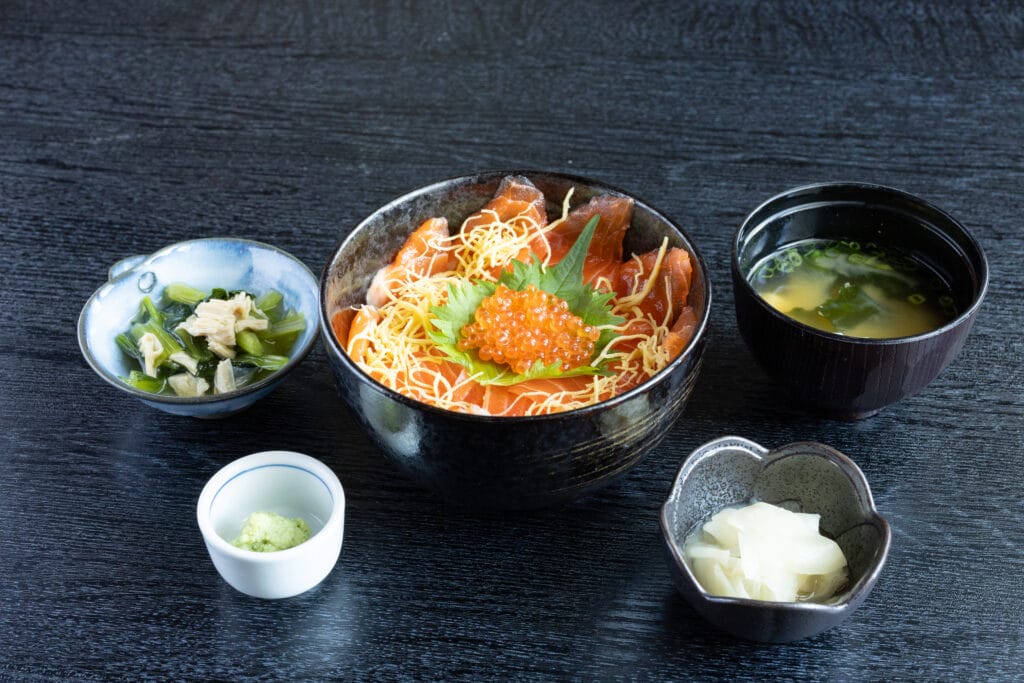八汐鱒丼